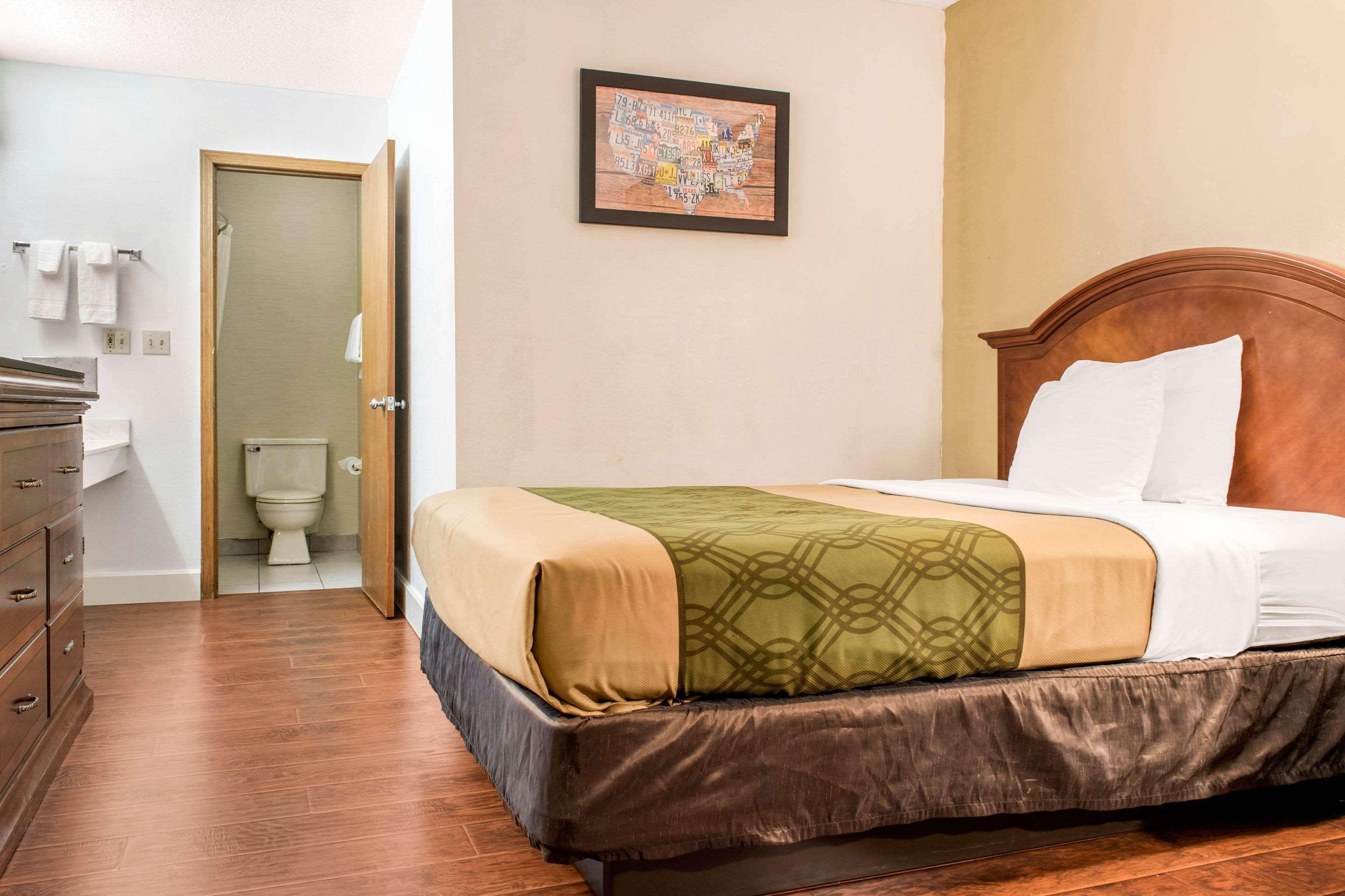 Econo Lodge Холланд Экстерьер фото