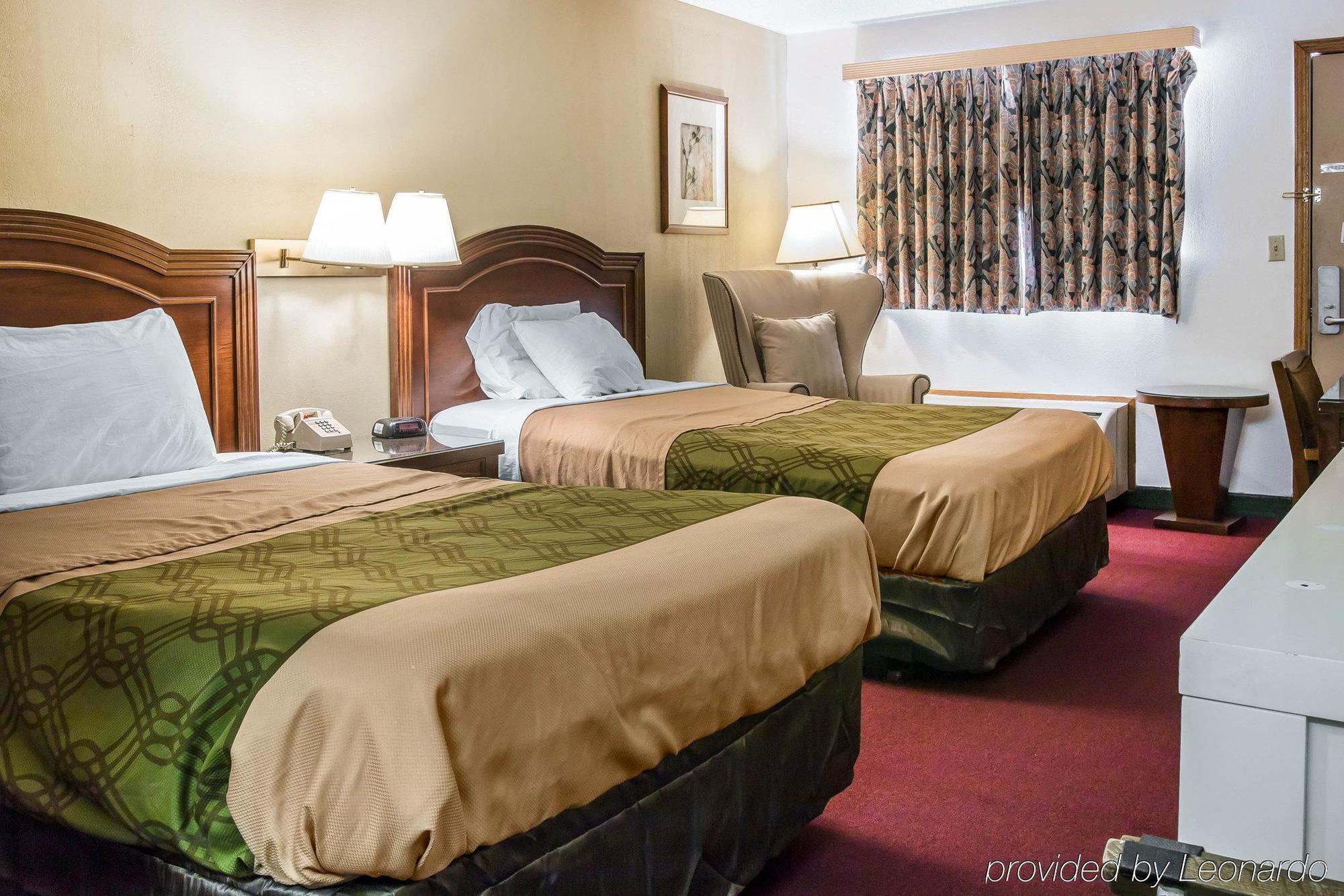 Econo Lodge Холланд Экстерьер фото