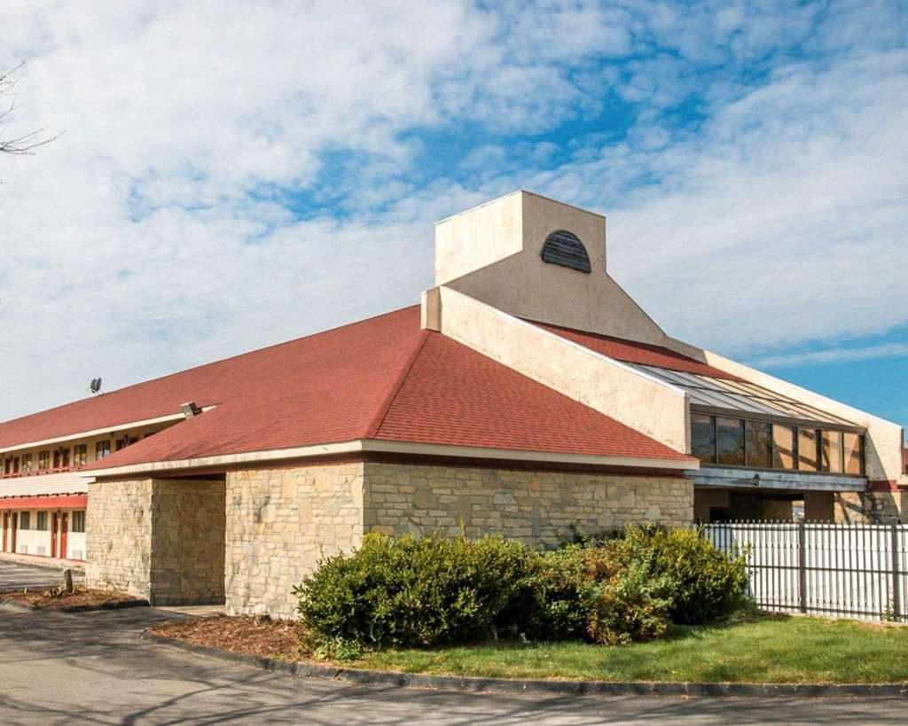 Econo Lodge Холланд Экстерьер фото