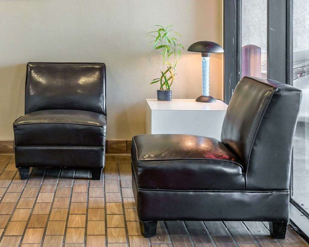 Econo Lodge Холланд Интерьер фото