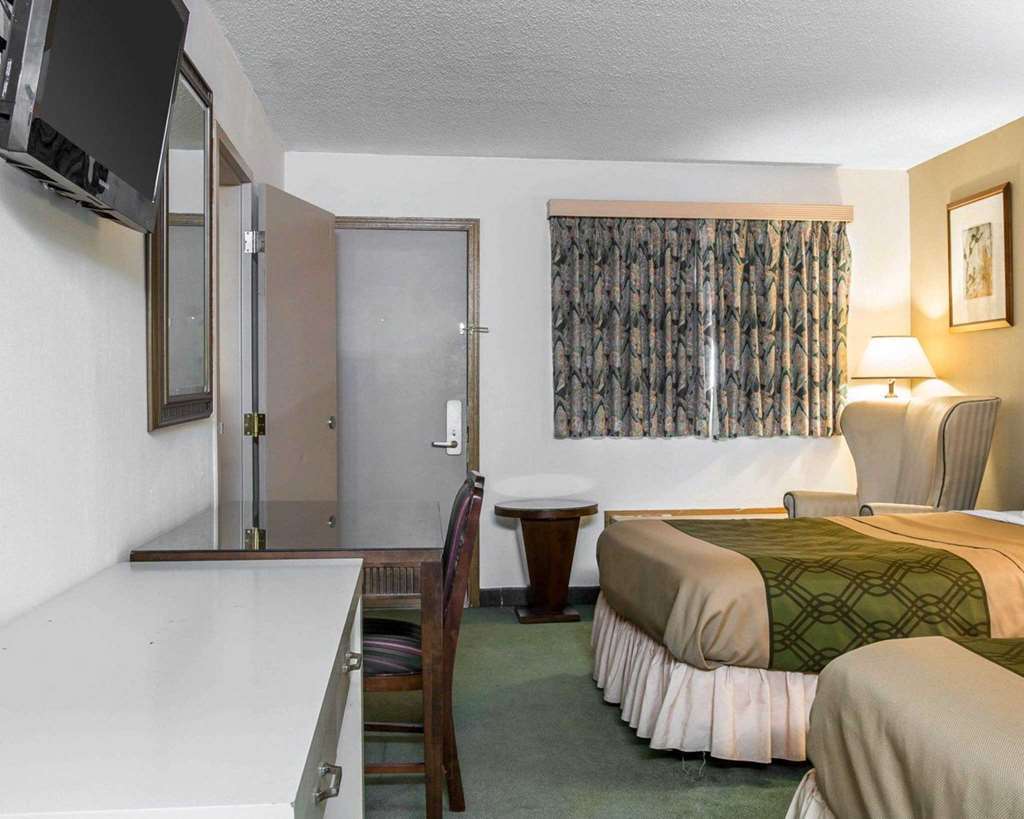 Econo Lodge Холланд Номер фото