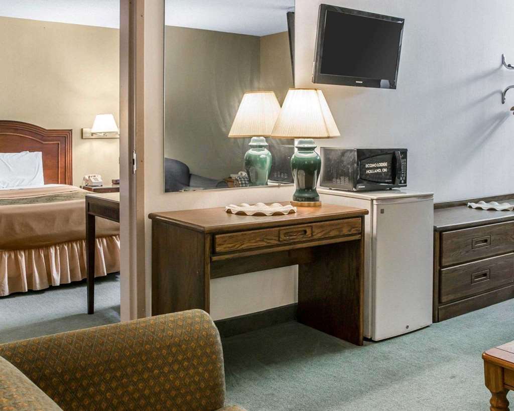 Econo Lodge Холланд Номер фото